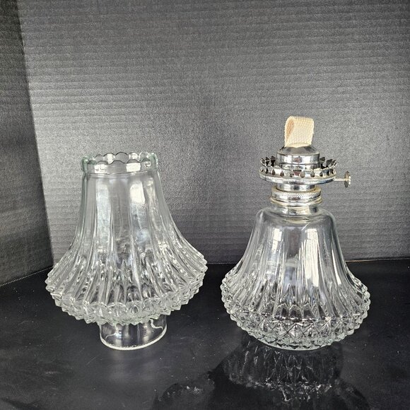 Rare Lamplight Farms, Austria Diamond Cut Crystal Oil Lamp 13 Inch - Picture 9 of 13